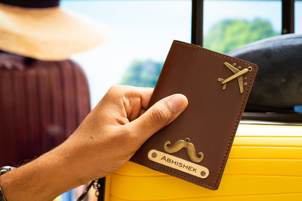 Personalised Passport Cover (Darkbrown)